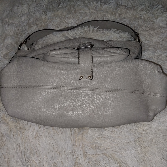 MICHEAL KORS MEDIUM satchel bag used 1 day flawless - Picture 4 of 8